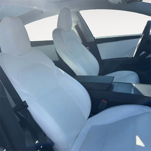 Used 2025 Tesla Model 3 Long Range image 12