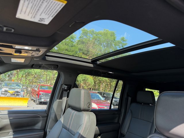 Used 2023 Chevrolet Suburban RST w/ Max Trailering Package AWD/4WD image 30