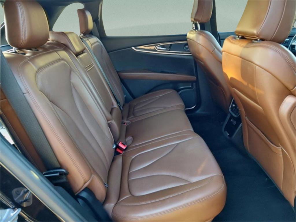 Used 2021 Lincoln Nautilus Reserve AWD/4WD image 31