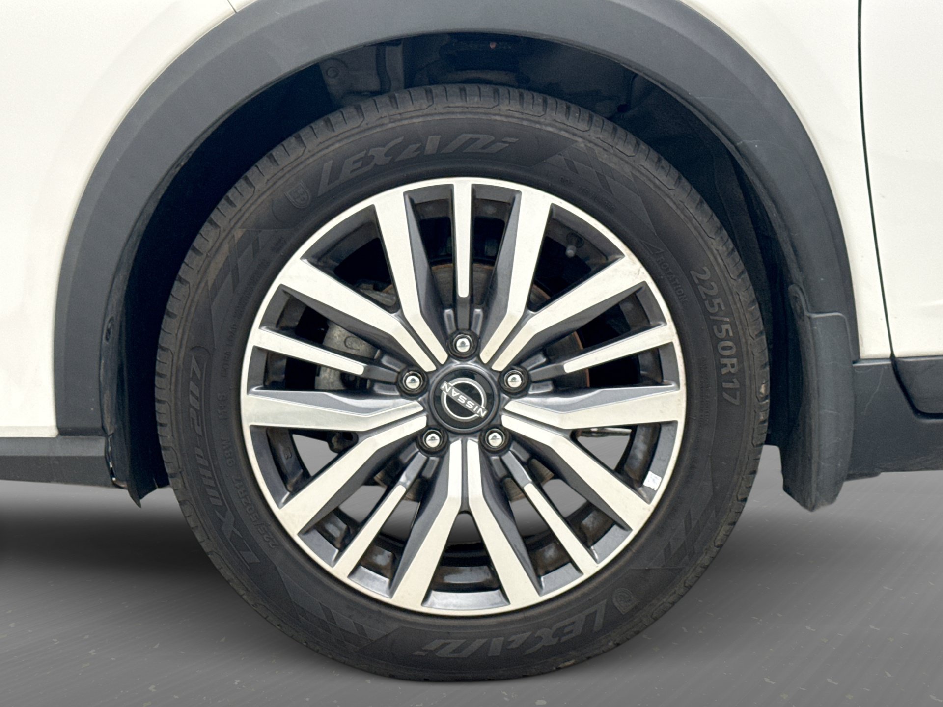 Used 2023 Nissan Kicks SV FWD image 24