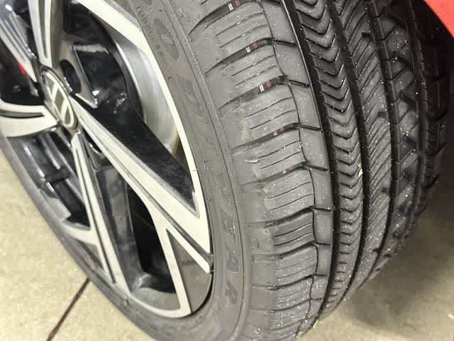 Used 2024 Volkswagen GTI SE FWD image 29