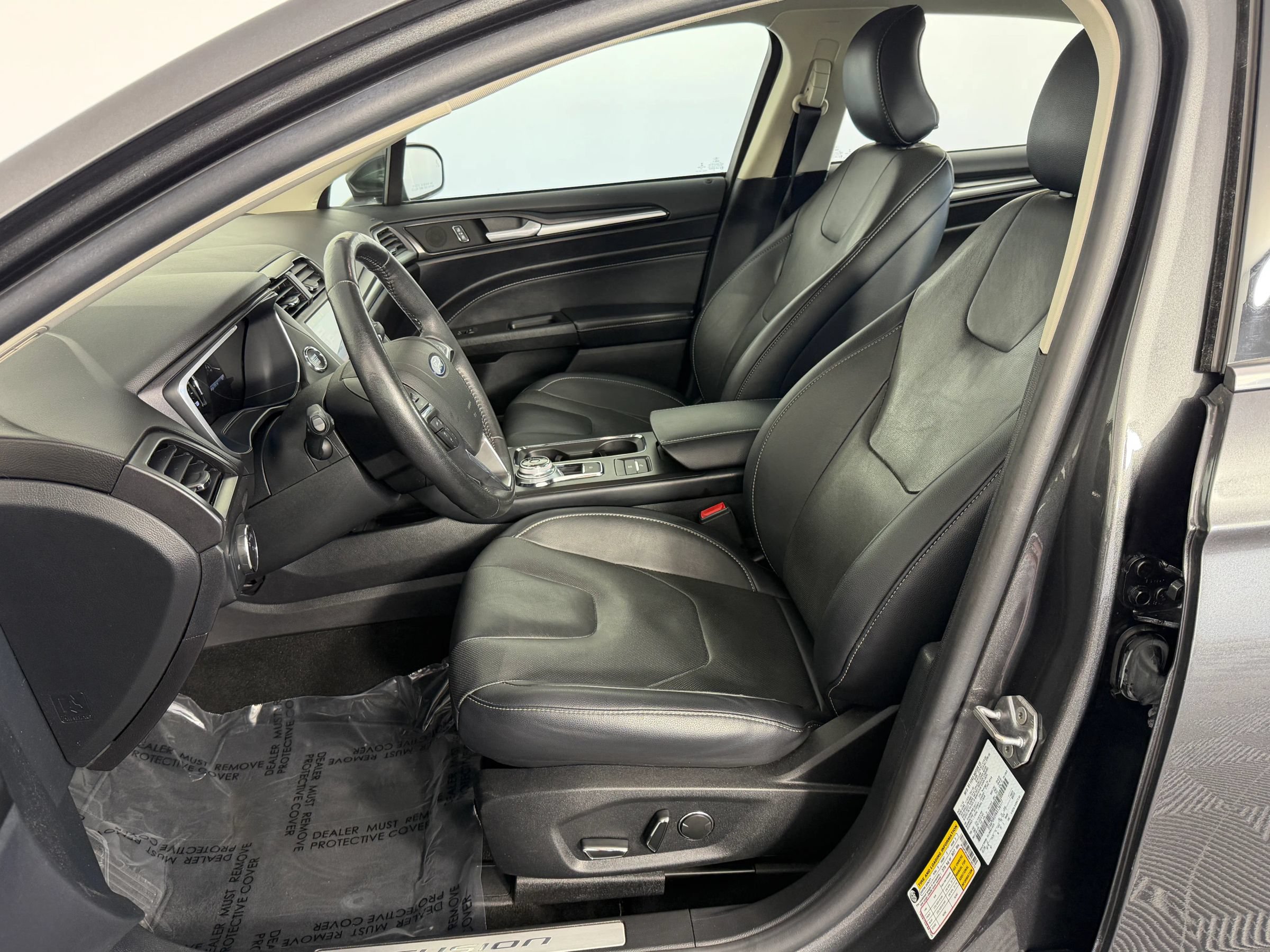 Used 2019 Ford Fusion Titanium FWD image 30
