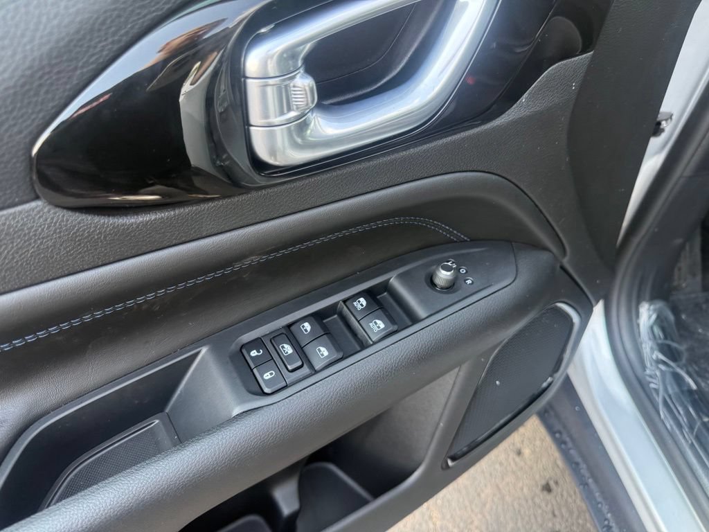 New 2026 Jeep Compass Latitude AWD/4WD image 12