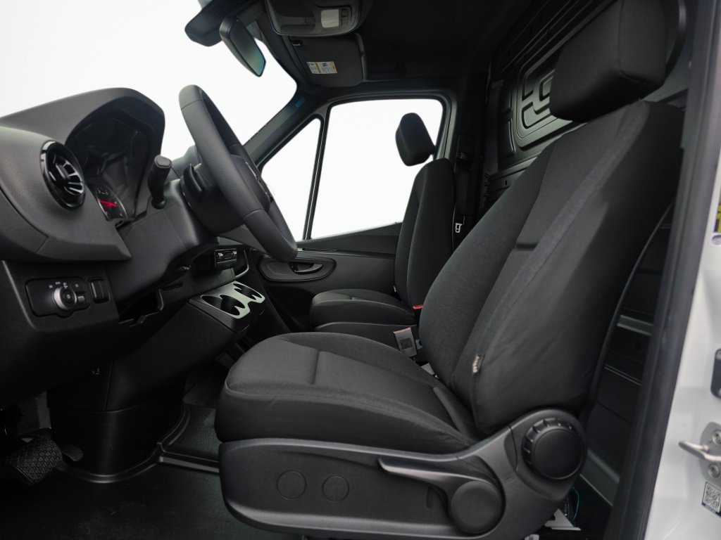 New 2026 Mercedes-Benz Sprinter 2500 image 25