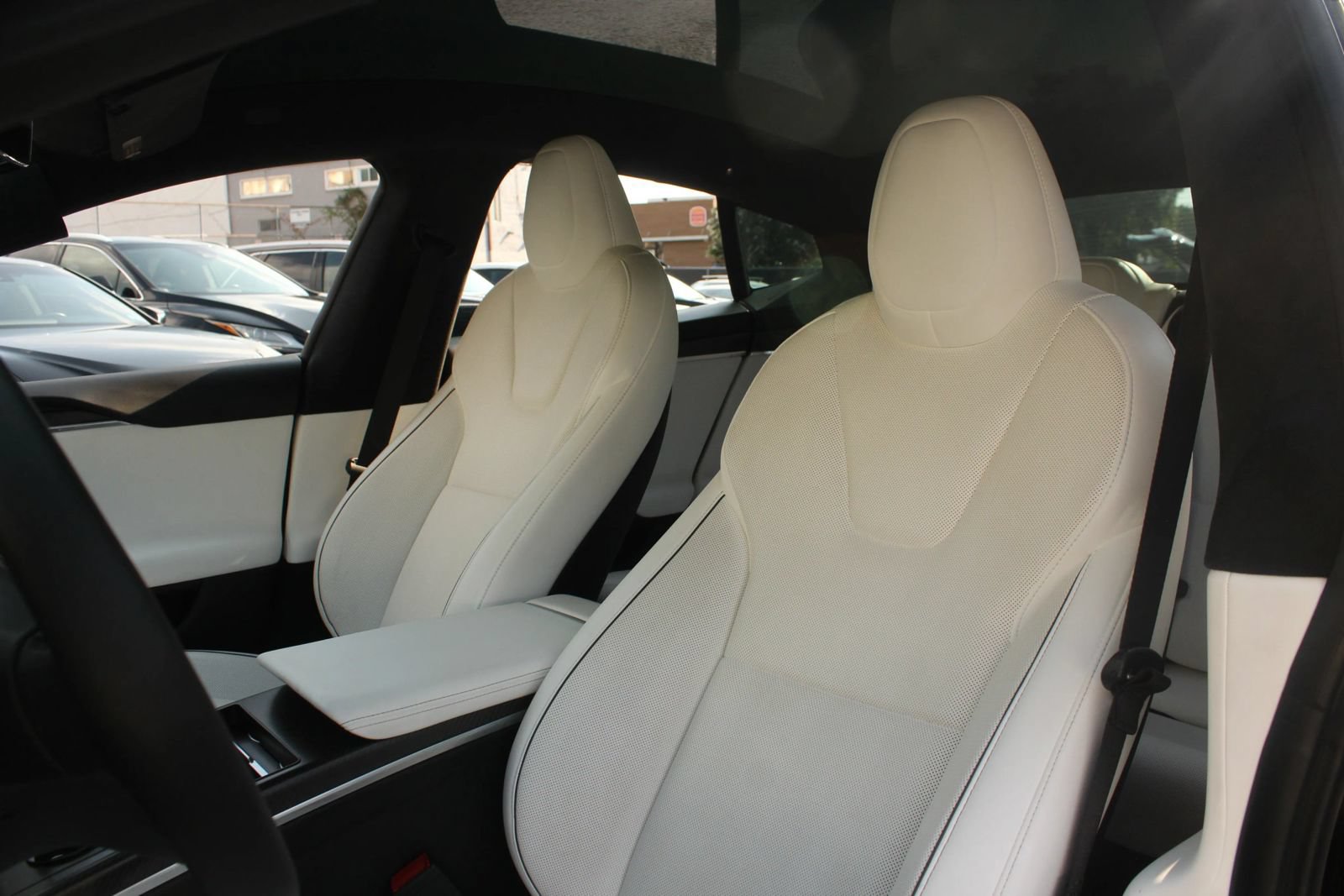 Used 2022 Tesla Model S Plaid AWD/4WD image 18