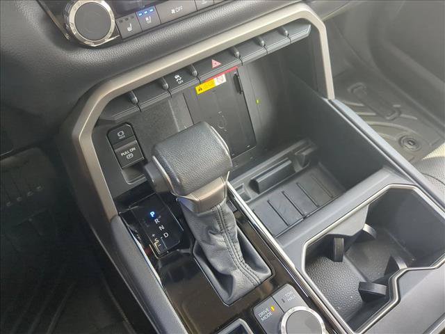 Used 2024 Toyota Tundra Limited w/ Power Package AWD/4WD image 12