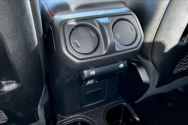 Used 2022 Jeep Gladiator Rubicon w/ LED Lighting Group AWD/4WD image 25