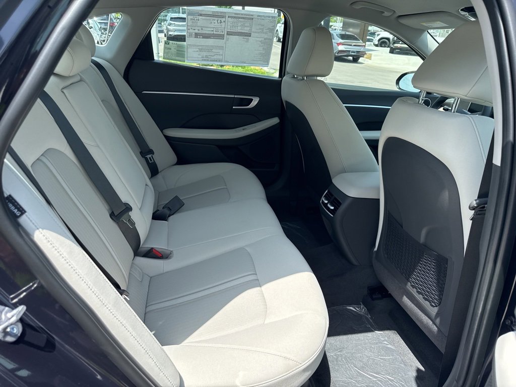 New 2025 Hyundai Sonata SEL image 12