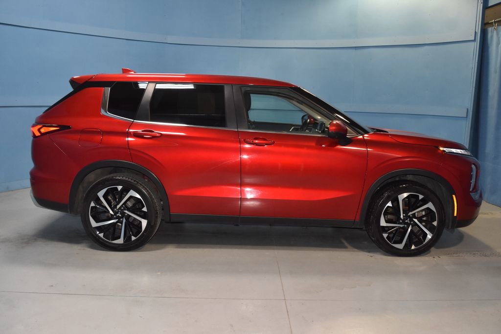 Used 2024 Mitsubishi Outlander SE image 21