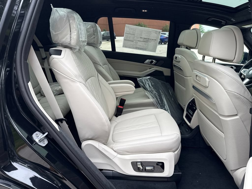 New 2027 BMW X7 xDrive40i w/ Executive Package AWD/4WD image 28