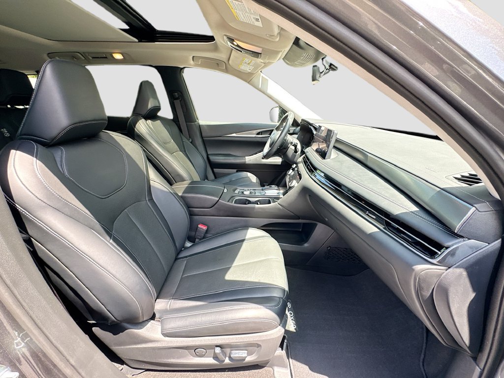 Certified 2023 INFINITI QX60 Luxe w/ Cargo Package AWD/4WD image 31