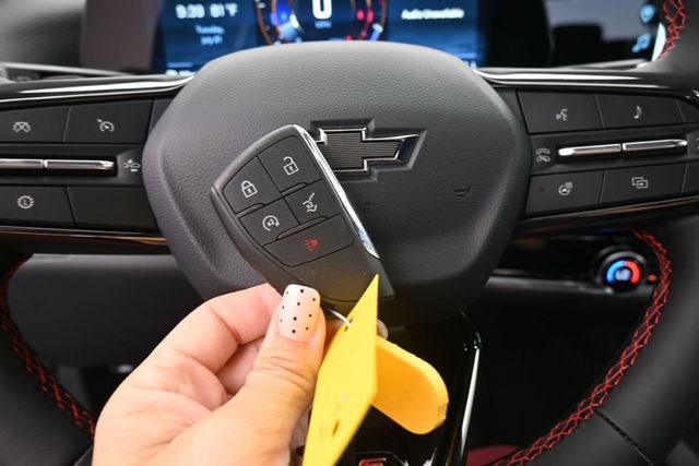 New 2027 Chevrolet Equinox RS w/ Safety and Technology Package AWD/4WD image 34