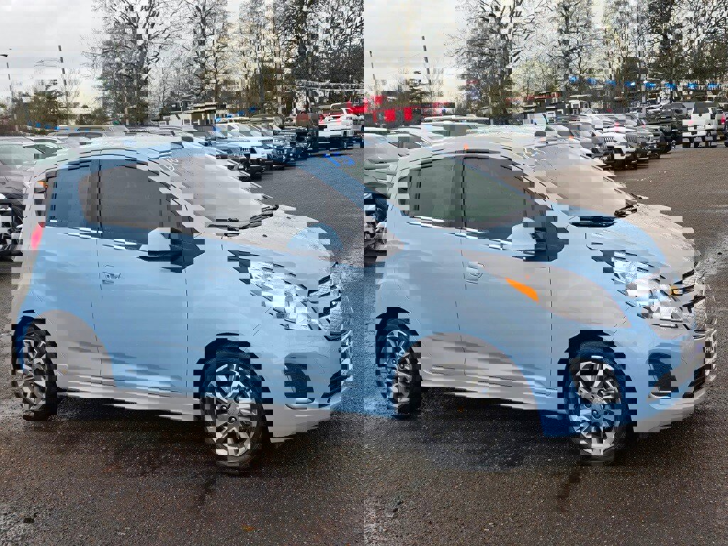 Used 2015 Chevrolet Spark LT image 3