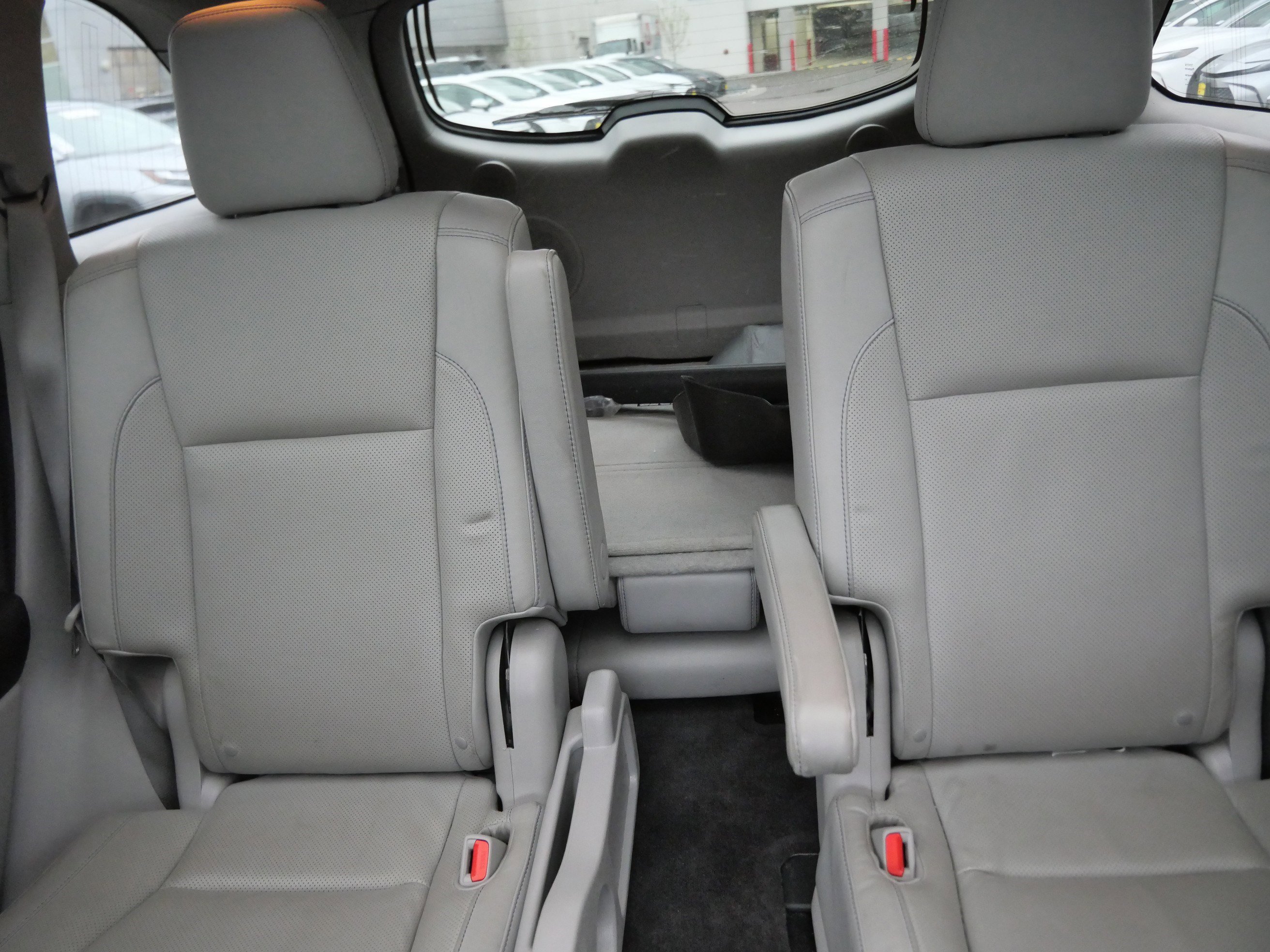 Used 2016 Toyota Highlander Limited Platinum AWD/4WD image 13