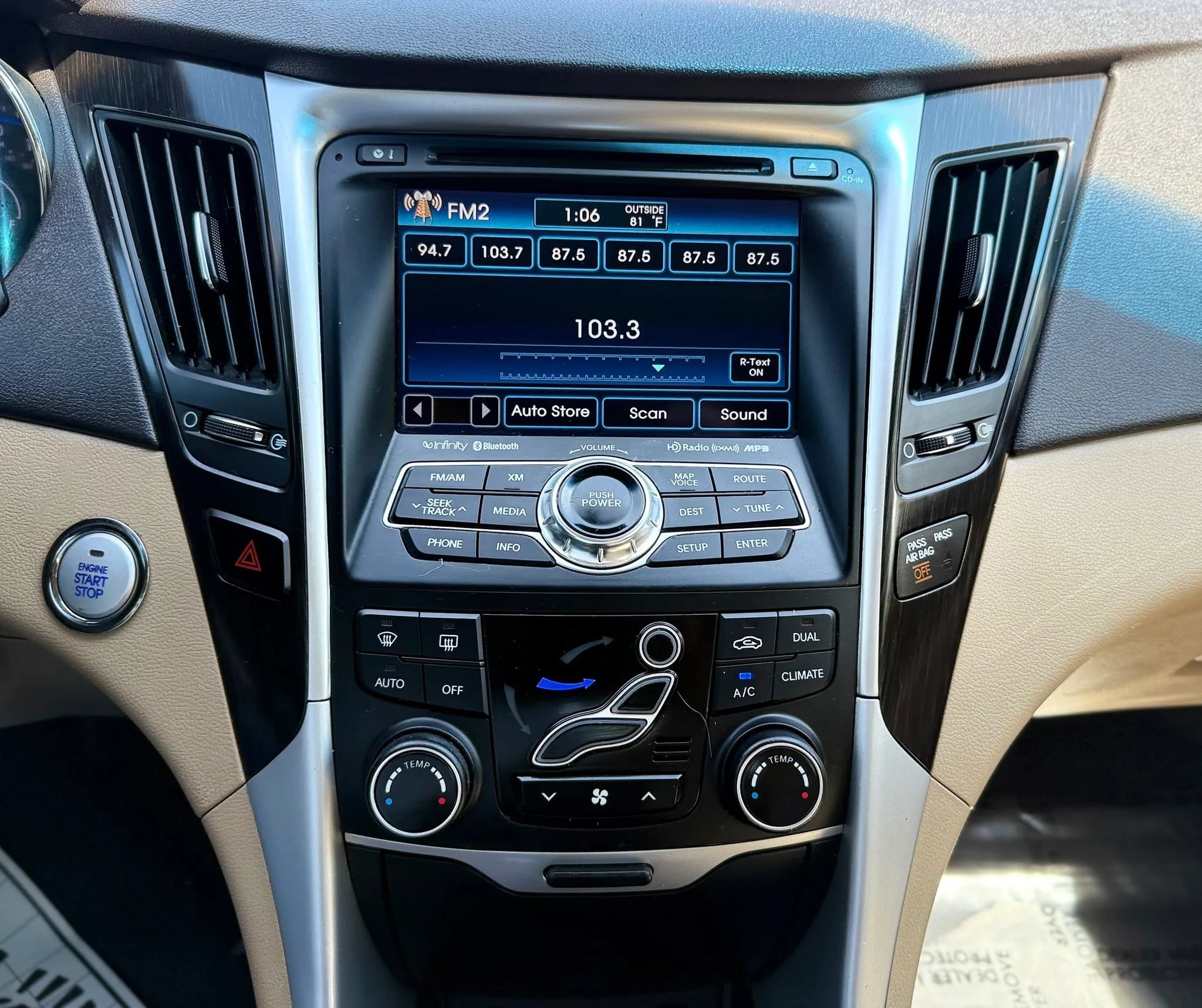 Used 2013 Hyundai Sonata Limited w/ Premium Pkg FWD image 17