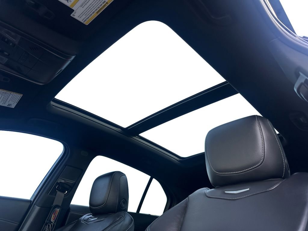 Used 2022 Cadillac XT4 Premium Luxury w/ Enhanced Visibility Package image 12