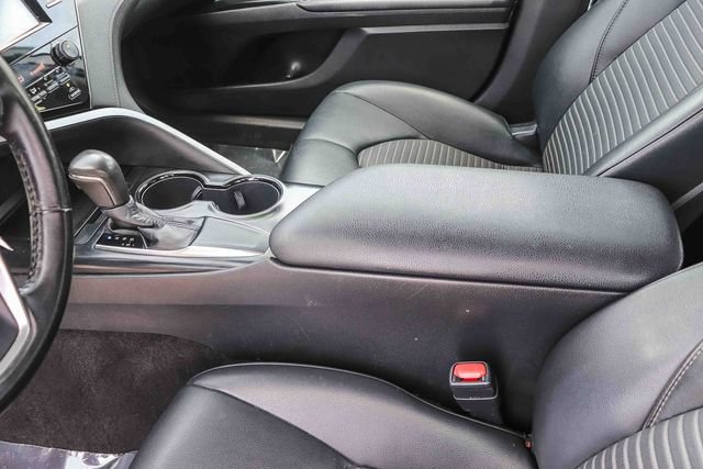 Used 2019 Toyota Camry SE FWD image 22
