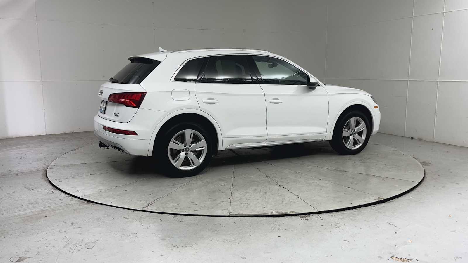 Used 2018 Audi Q5 2.0T Premium Plus AWD/4WD image 9