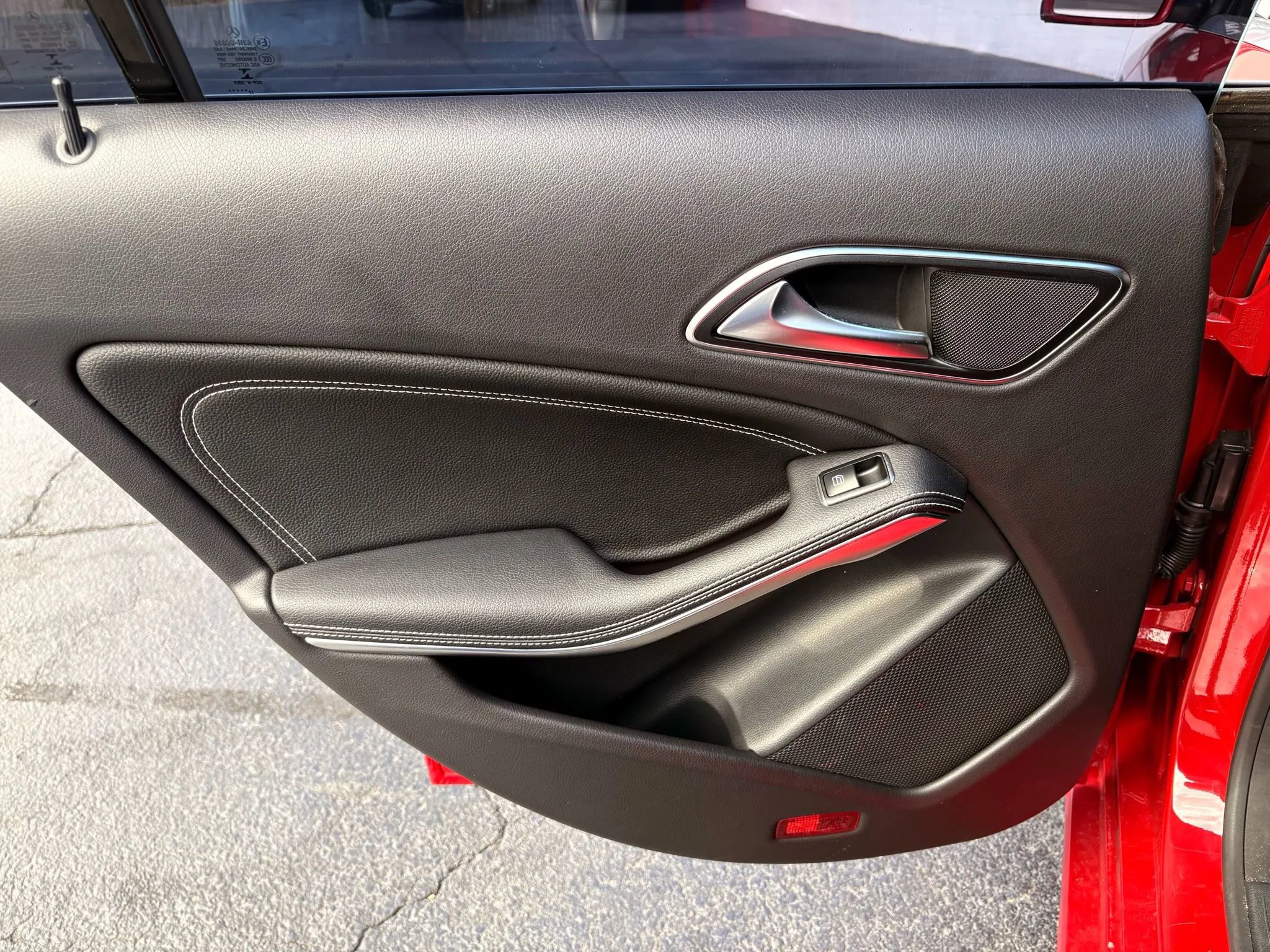 Used 2018 Mercedes-Benz CLA 250 4MATIC image 13