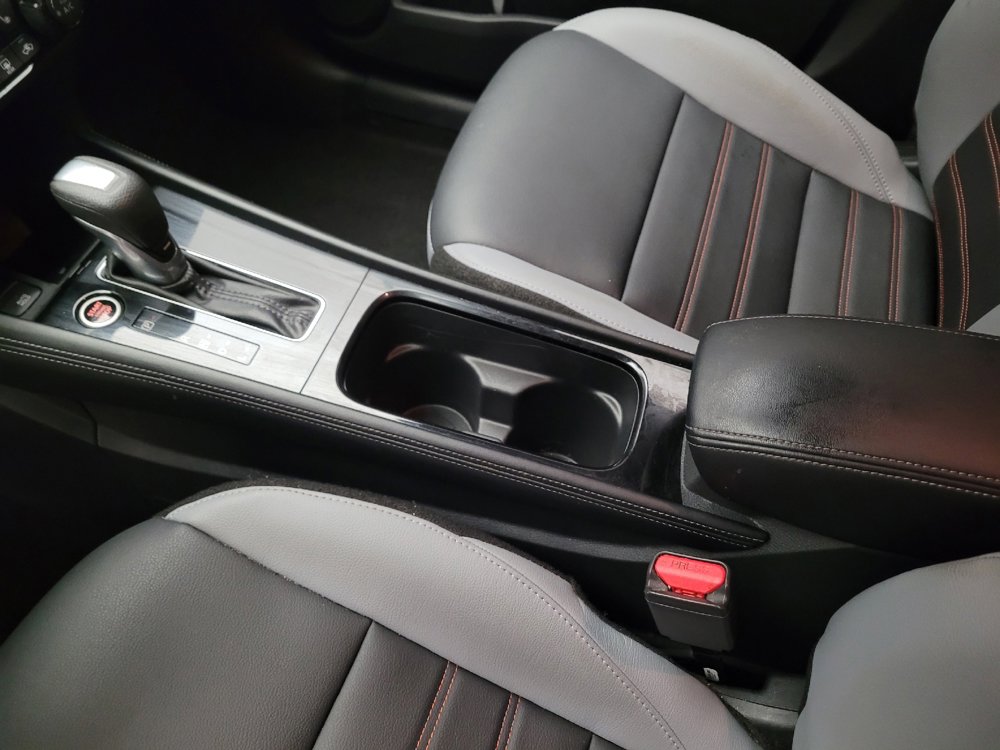 Used 2024 Nissan Kicks SR w/ SR Premium Package FWD image 26