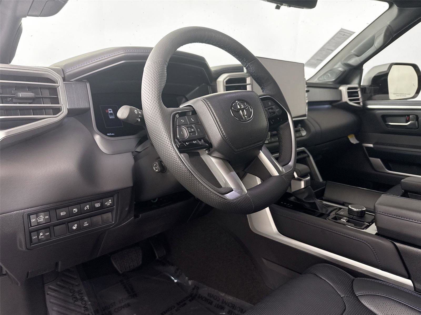 Used 2025 Toyota Tundra Platinum image 13