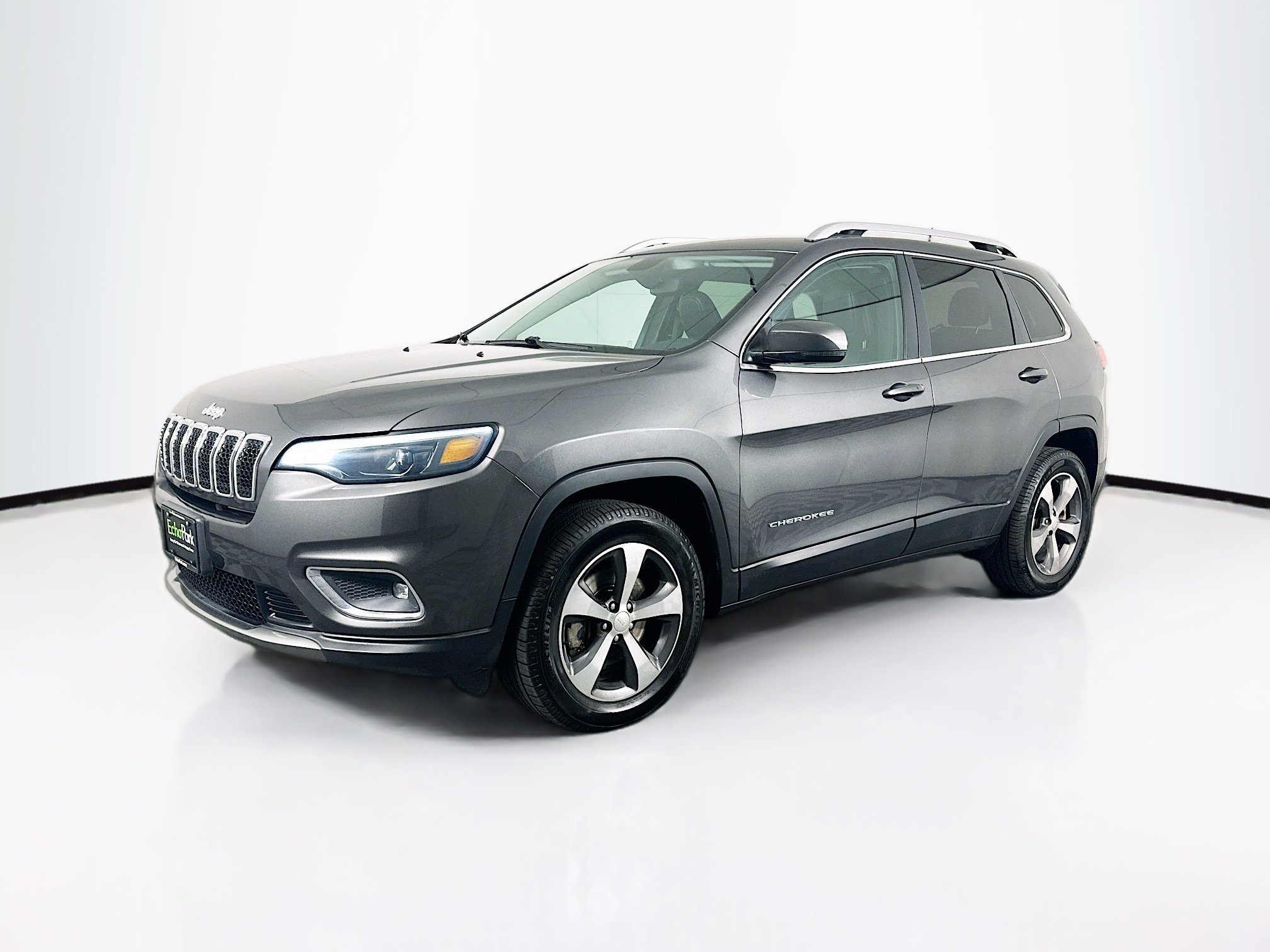 Used 2019 Jeep Cherokee Limited image 3