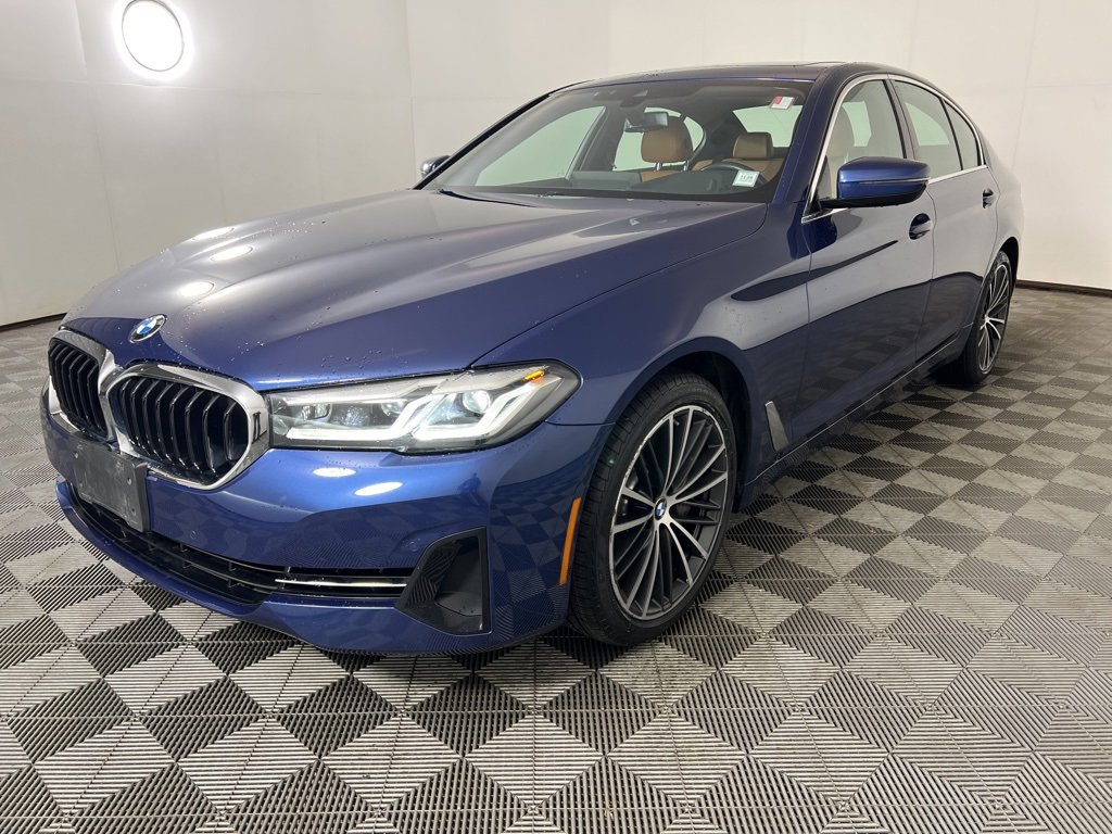Used 2023 BMW 540i xDrive w/ Premium Package image 38