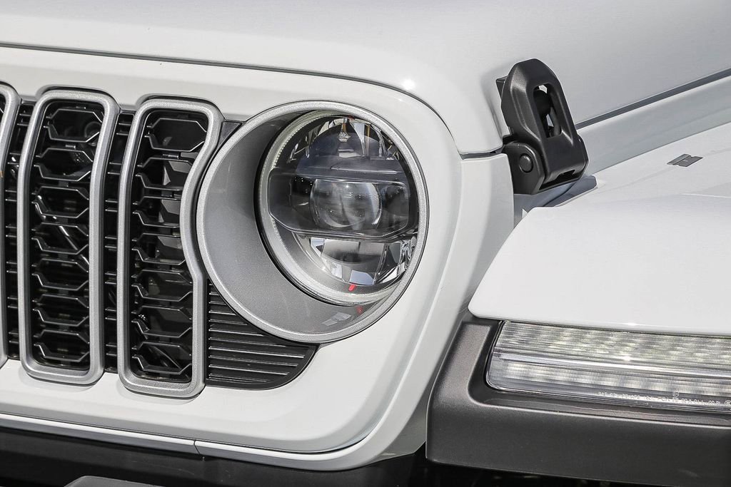 New 2026 Jeep Wrangler Sahara image 5