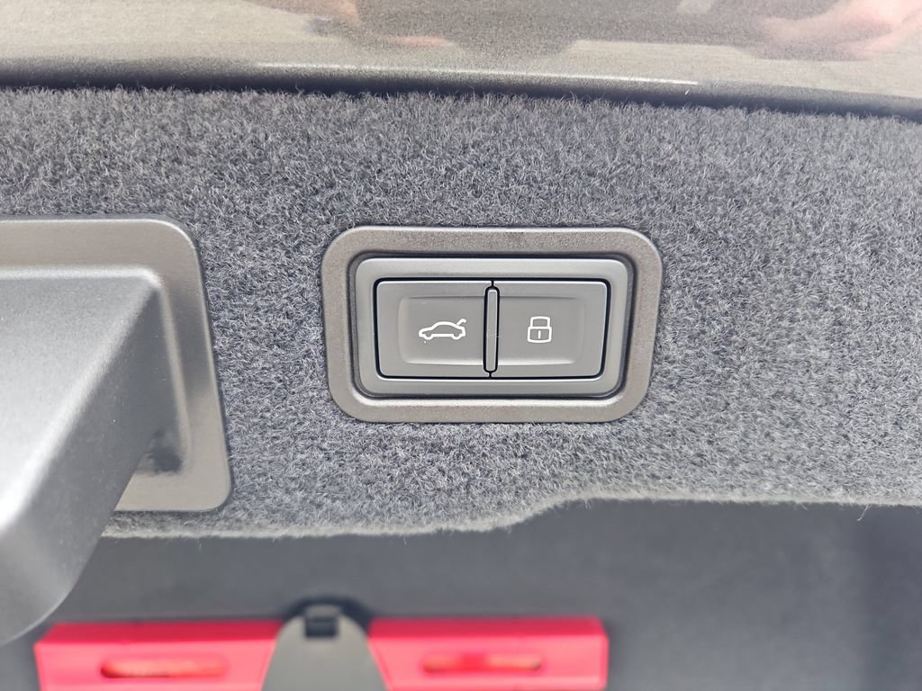 Certified 2023 Audi S8 AWD/4WD image 26