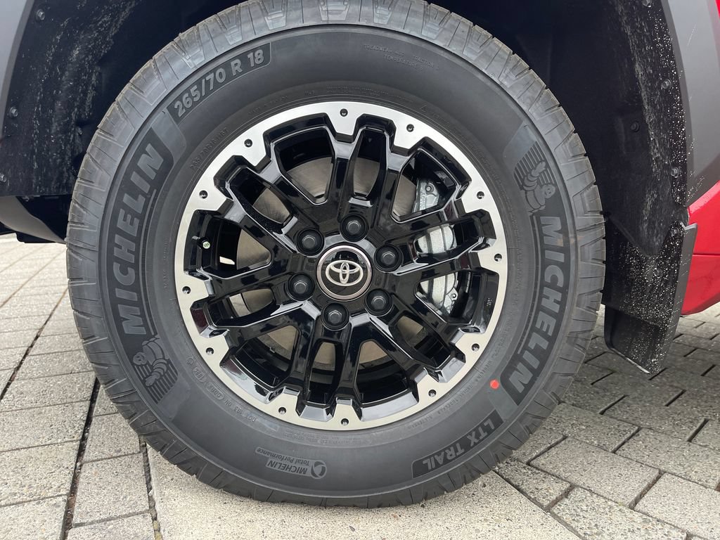 New 2026 Toyota Tundra SR5 AWD/4WD image 10