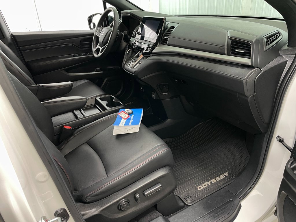 Used 2024 Honda Odyssey Sport image 35