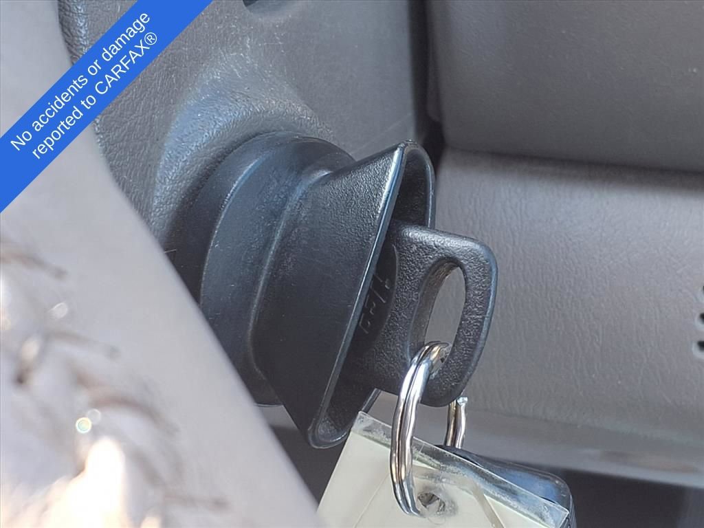 Used 2004 Ford F350 4x4 Crew Cab DRW Super Duty image 30