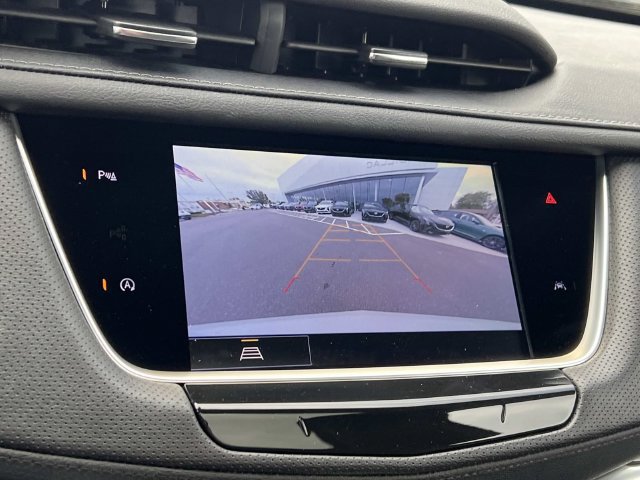 Certified 2024 Cadillac XT6 Luxury w/ LPO, Floor Liner Package AWD/4WD image 22