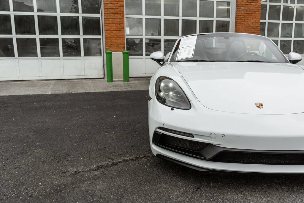 Used 2018 Porsche 718 Boxster GTS RWD image 35