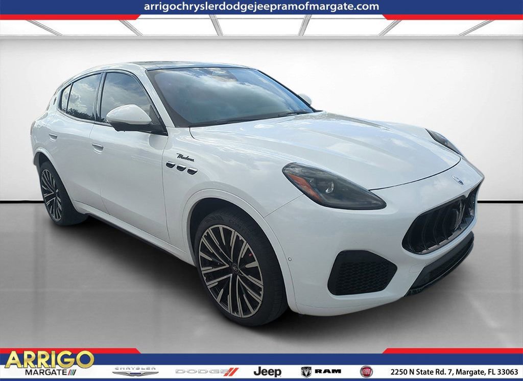 Used 2023 Maserati Grecale Modena AWD/4WD image 1