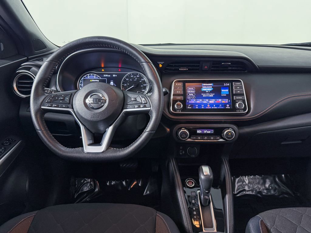Used 2018 Nissan Kicks SR image 14