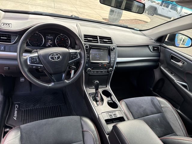 Used 2017 Toyota Camry XSE w/ Moonroof Package image 21