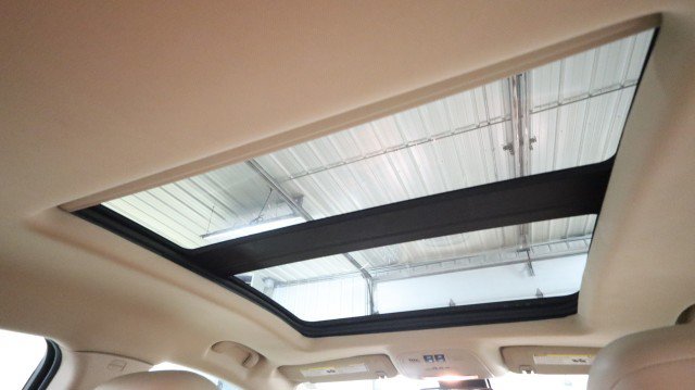 Used 2013 Buick LaCrosse Leather FWD image 12