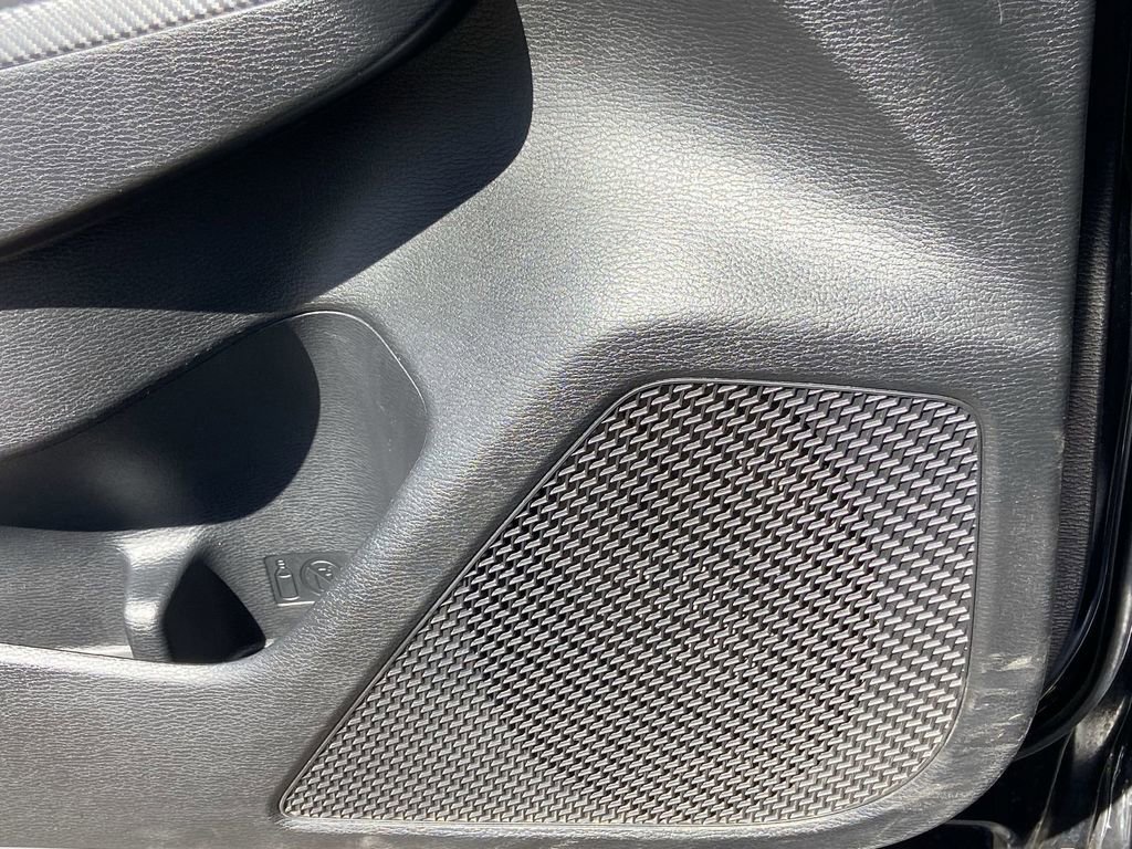 Used 2023 Mitsubishi Outlander SE AWD/4WD image 21