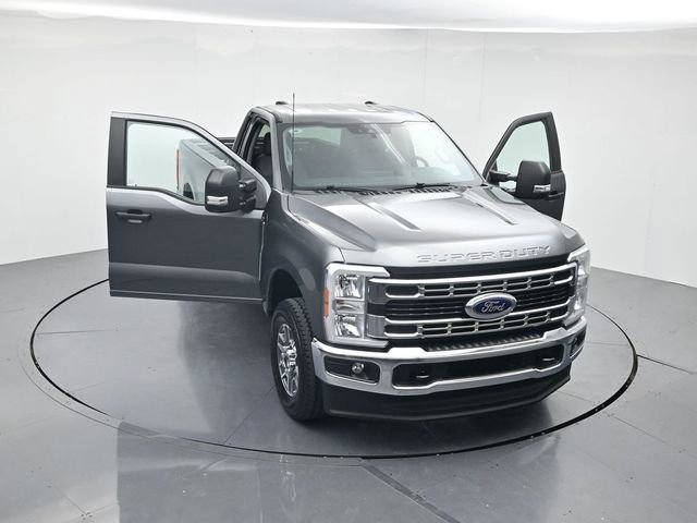 Certified 2025 Ford F350 XLT w/ FX4 Off-Road Package AWD/4WD image 42