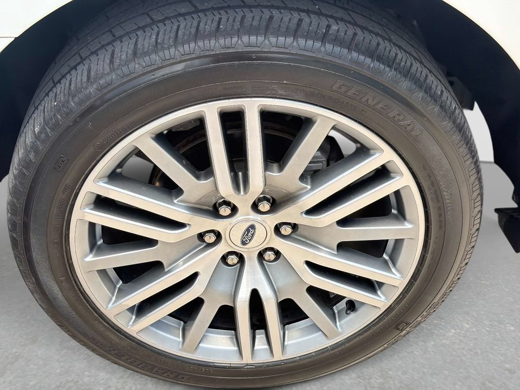 Used 2022 Ford Expedition Platinum AWD/4WD image 12