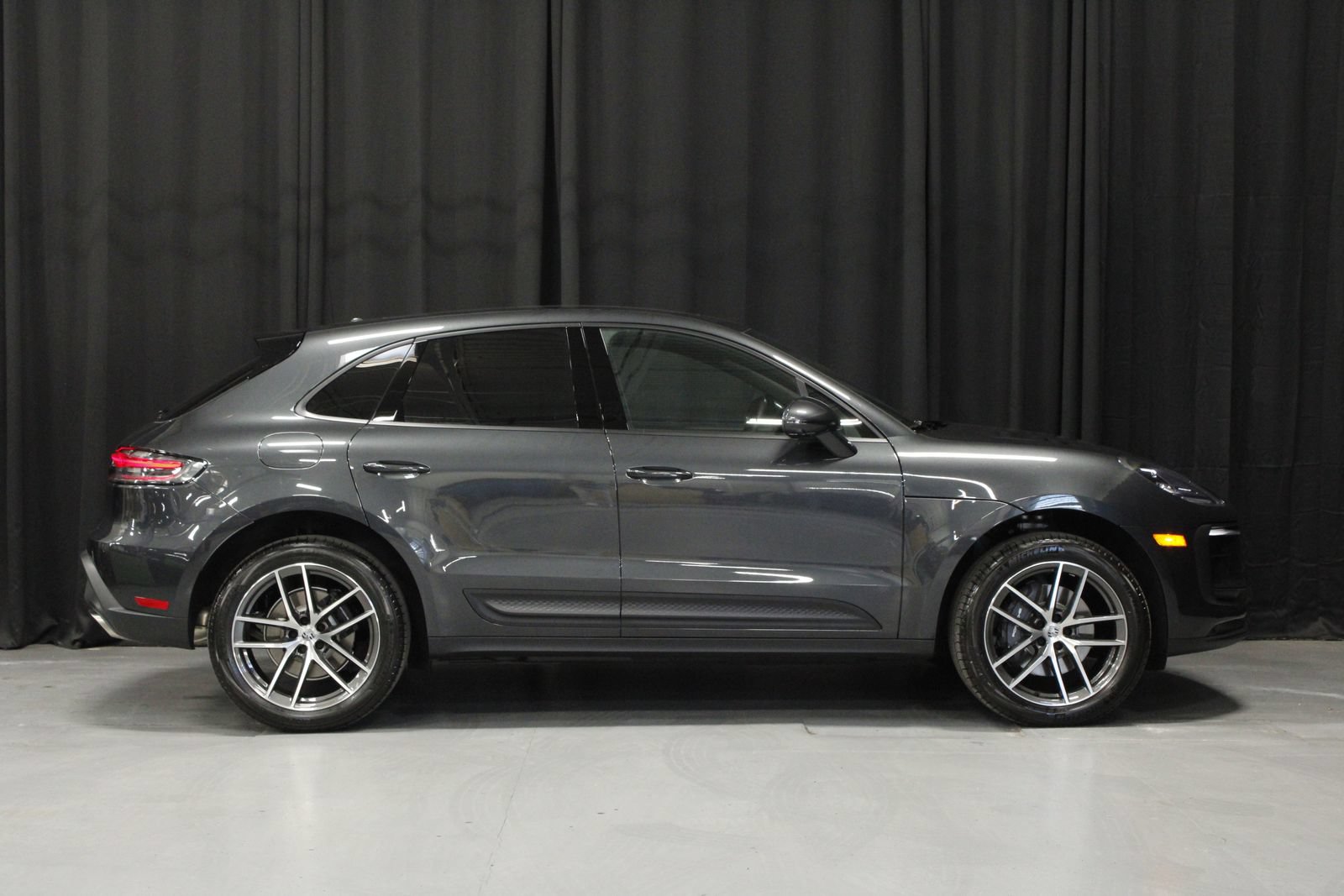 New 2026 Porsche Macan AWD/4WD image 6