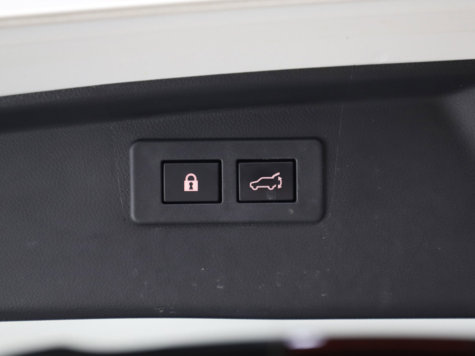 Used 2022 Subaru Outback Premium image 17