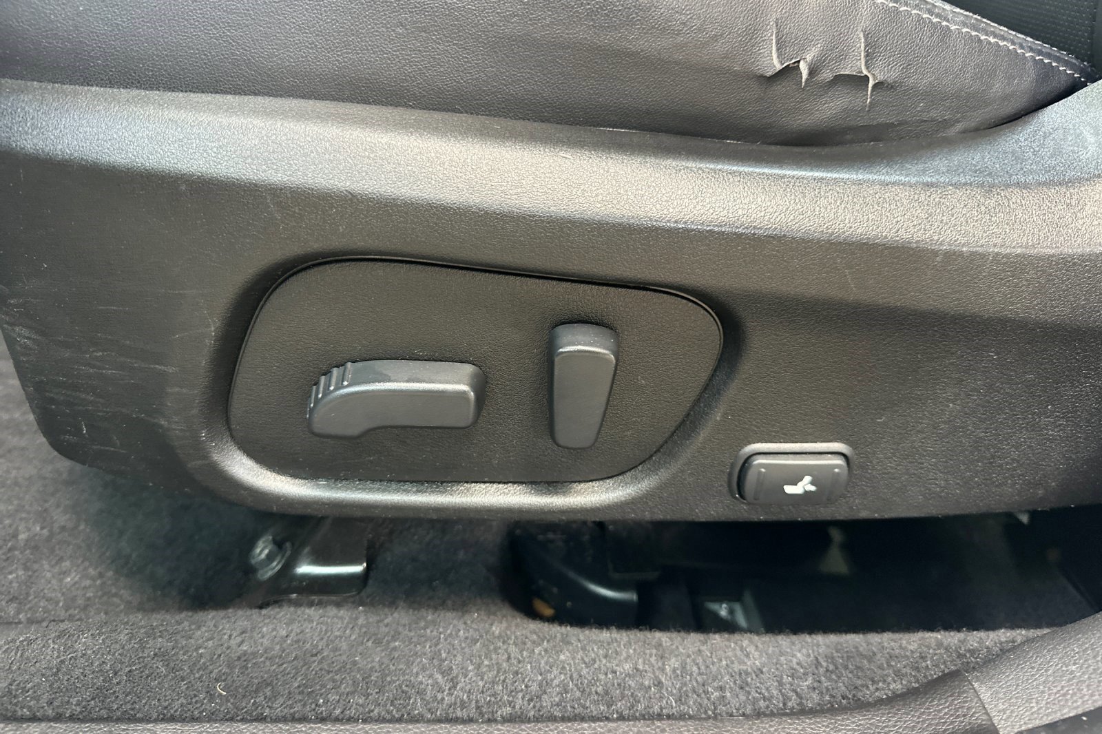 Used 2014 Subaru Forester 2.5i Touring AWD/4WD image 14