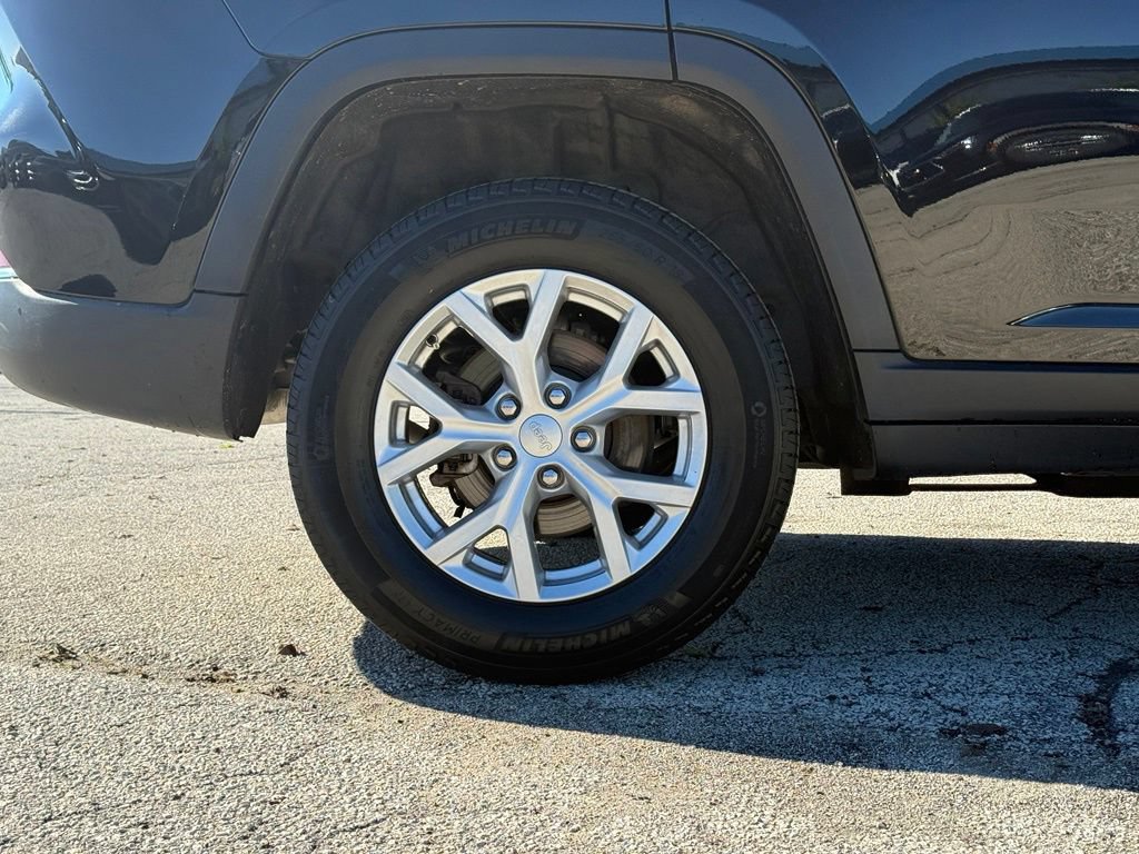 Used 2023 Jeep Grand Cherokee Limited AWD/4WD image 11