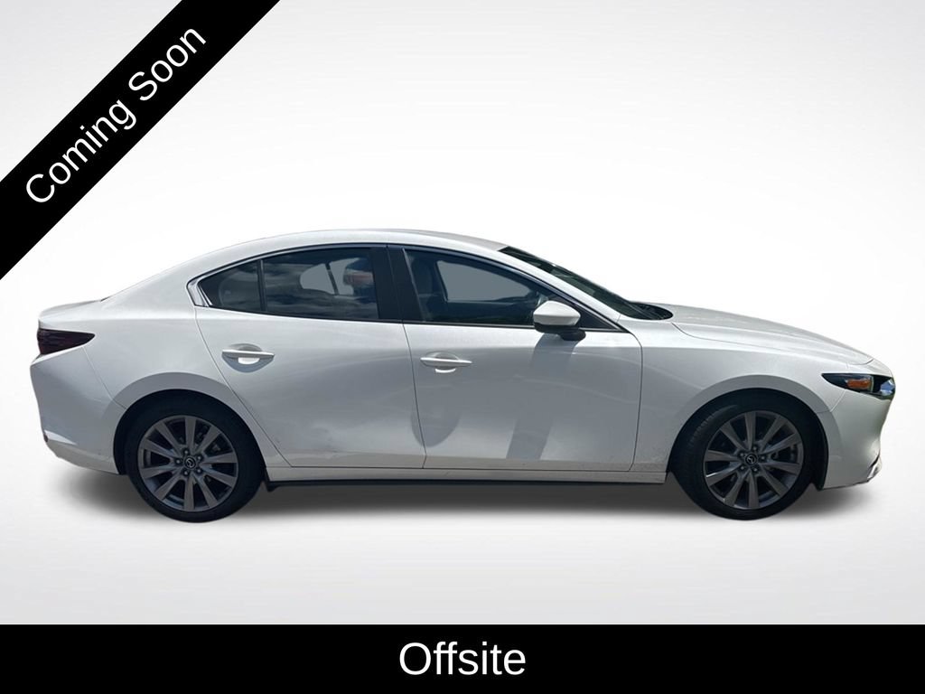 Used 2019 MAZDA MAZDA3 Sedan FWD image 4