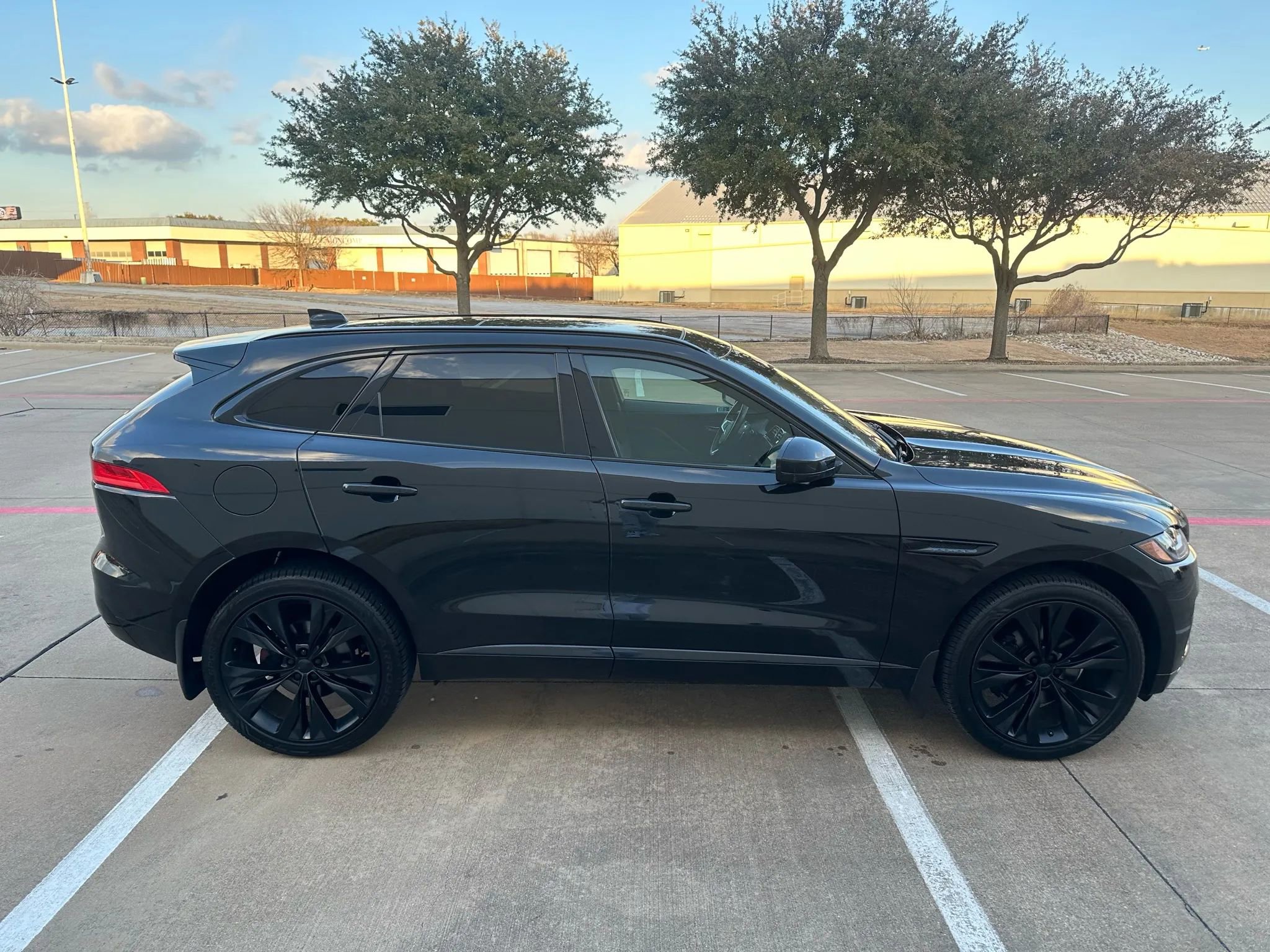 Used 2019 Jaguar F-PACE S AWD/4WD image 7