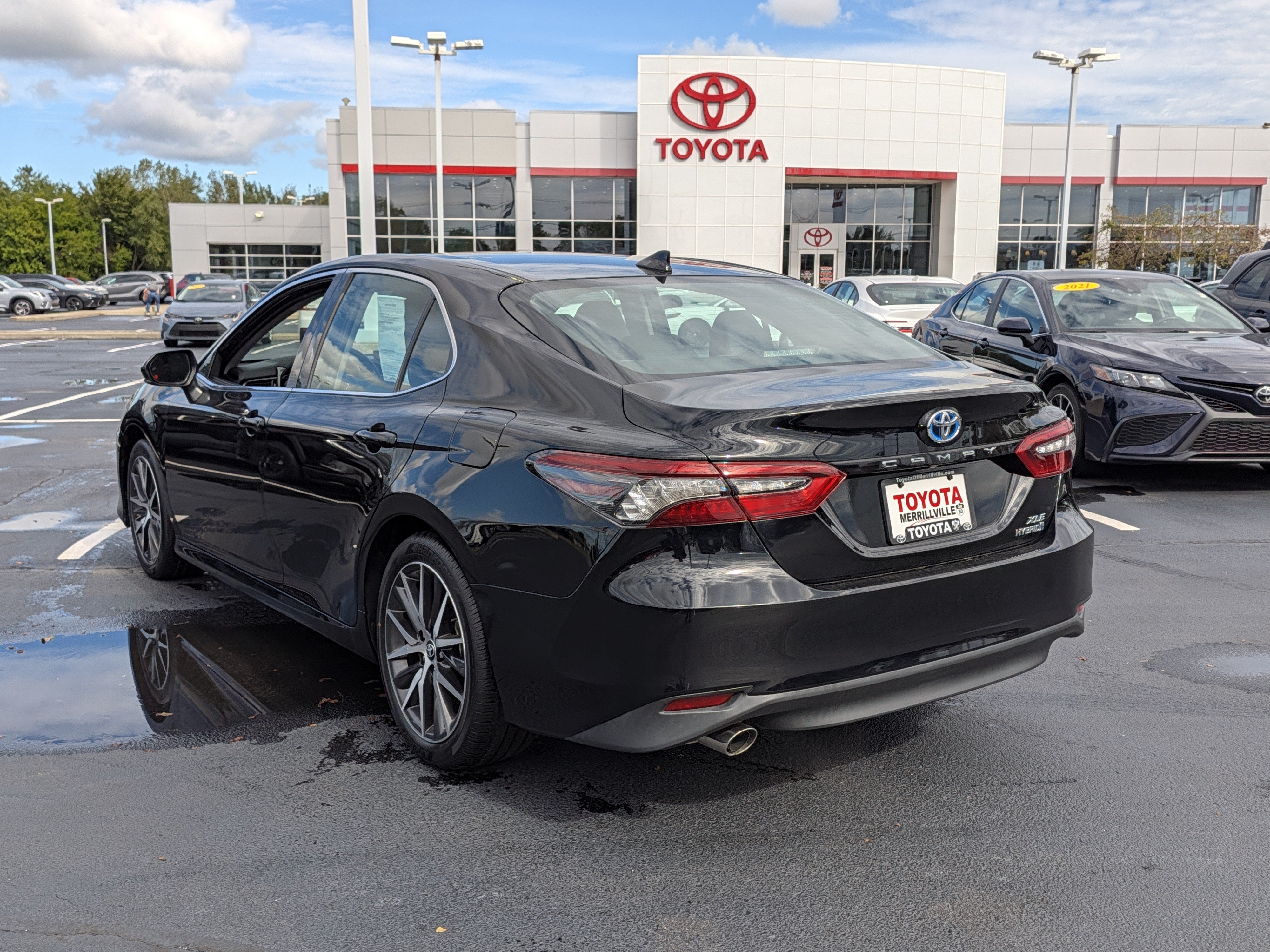 Certified 2022 Toyota Camry XLE w/ Cold Weather Package FWD image 6