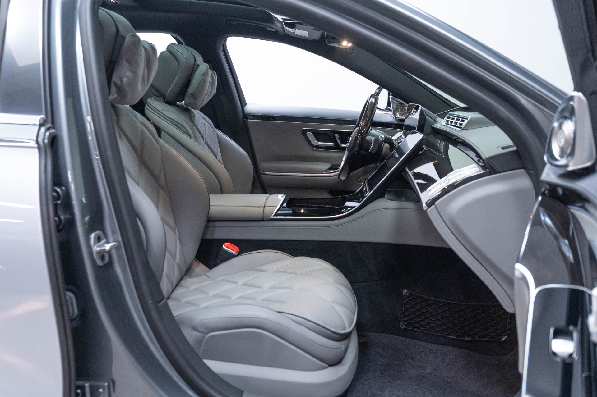 Used 2024 Mercedes-Benz Maybach S 680 4MATIC image 28