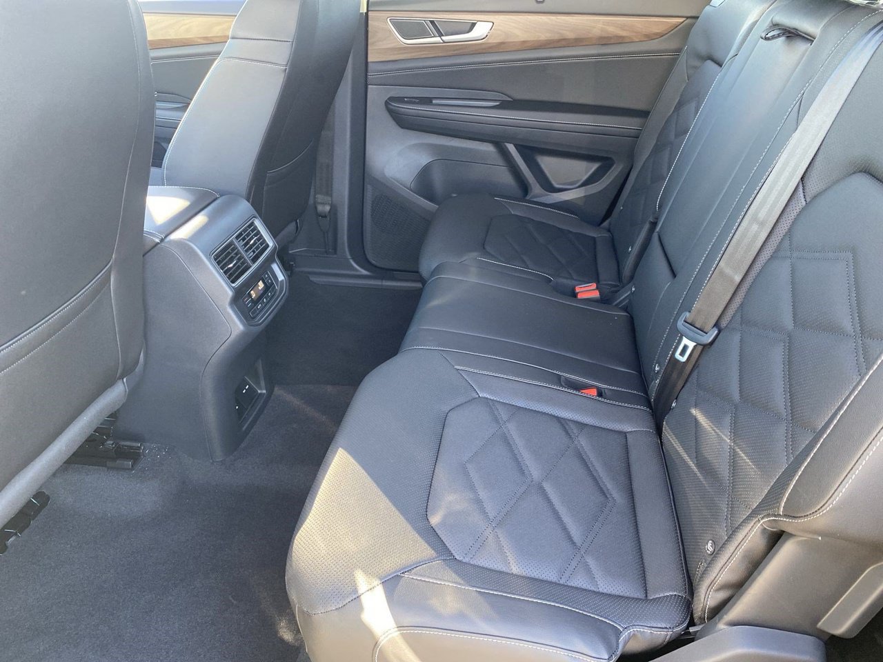 New 2026 Volkswagen Atlas SE AWD/4WD image 13